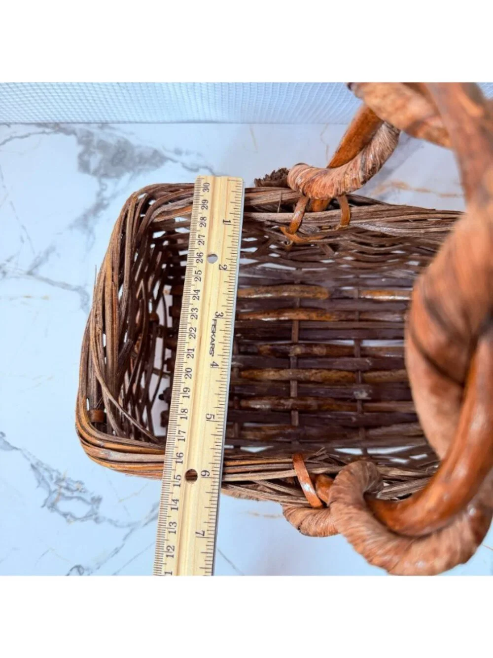 Beautiful vintage rustic hand-woven wicker basket featuring a stunning, unique t
